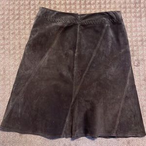 ANN TAYLOR 100% Leather Lined  Skirt w/ whip stitching on top